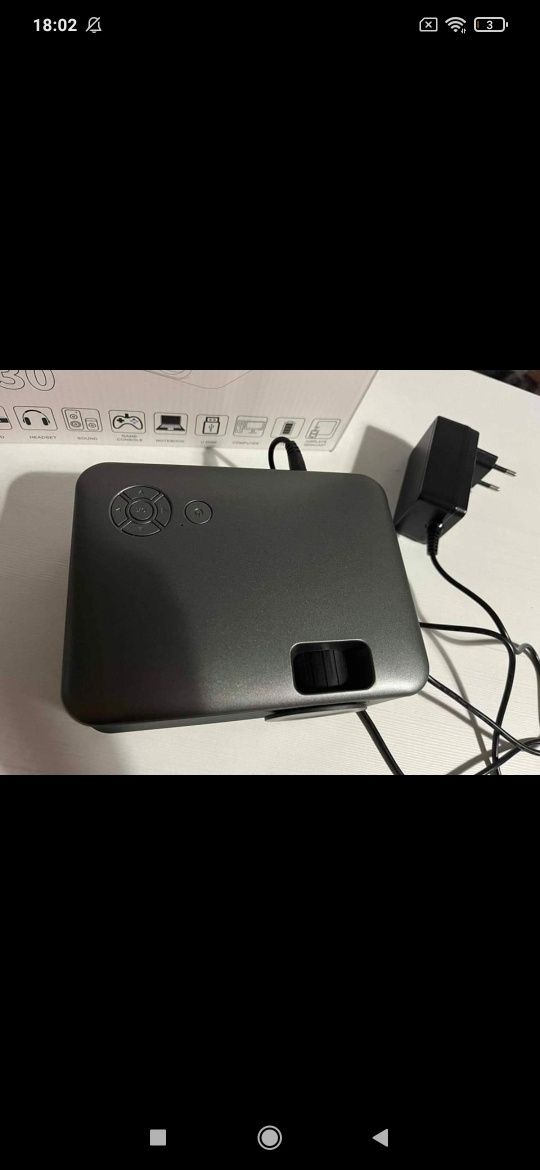 Projektor multimedialny A30C z funkcją Bluetooth + pilot