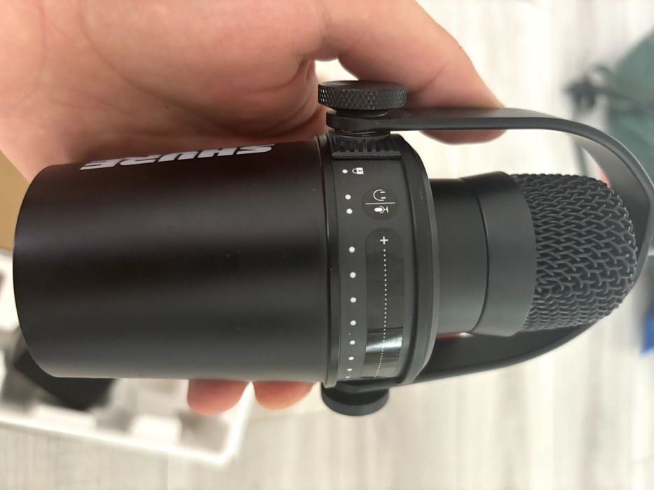 Shure MV7-K (USB / XLR)