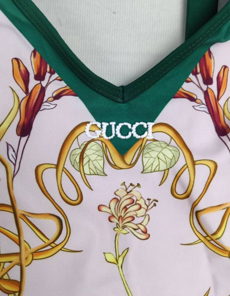 Суцільний купальник +парео Gucci