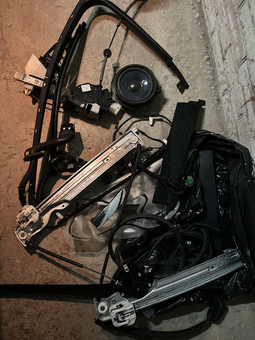 Продам запчасти Форд эскейп