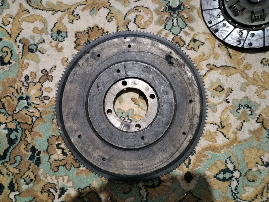 Маховик,корзина и диск сцепления ГАЗ 24