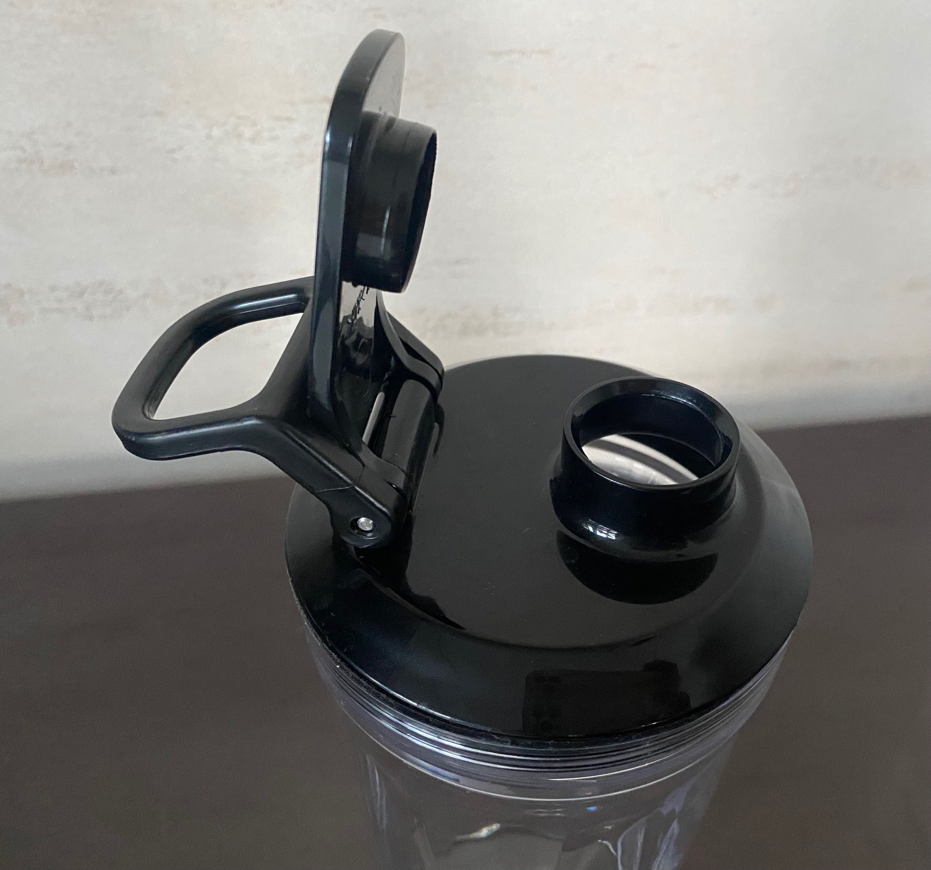 Nowy pojemnik Shaker 500 ml