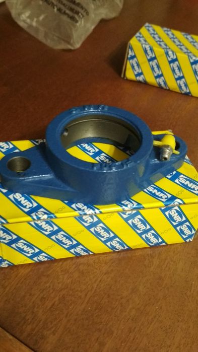 Продам корпус підшипника FL.204