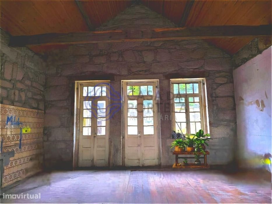 Venda de Moradia T3 com Box