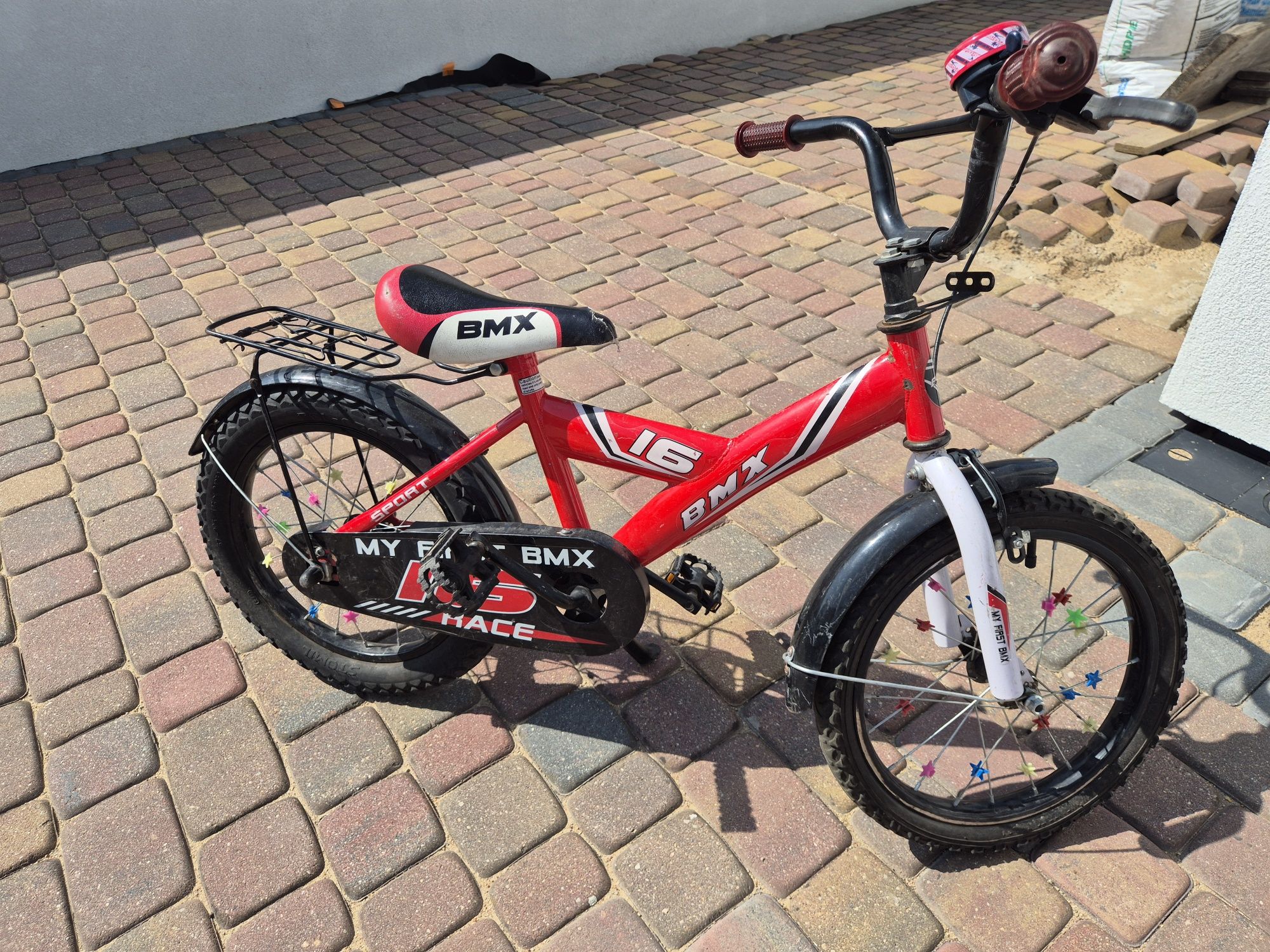 Rower bmx czerwony