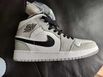 Jordan 1 mid light smoke Gray rozmiar 40