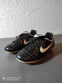 Korki Nike Tiempo verstract rozmiar 34