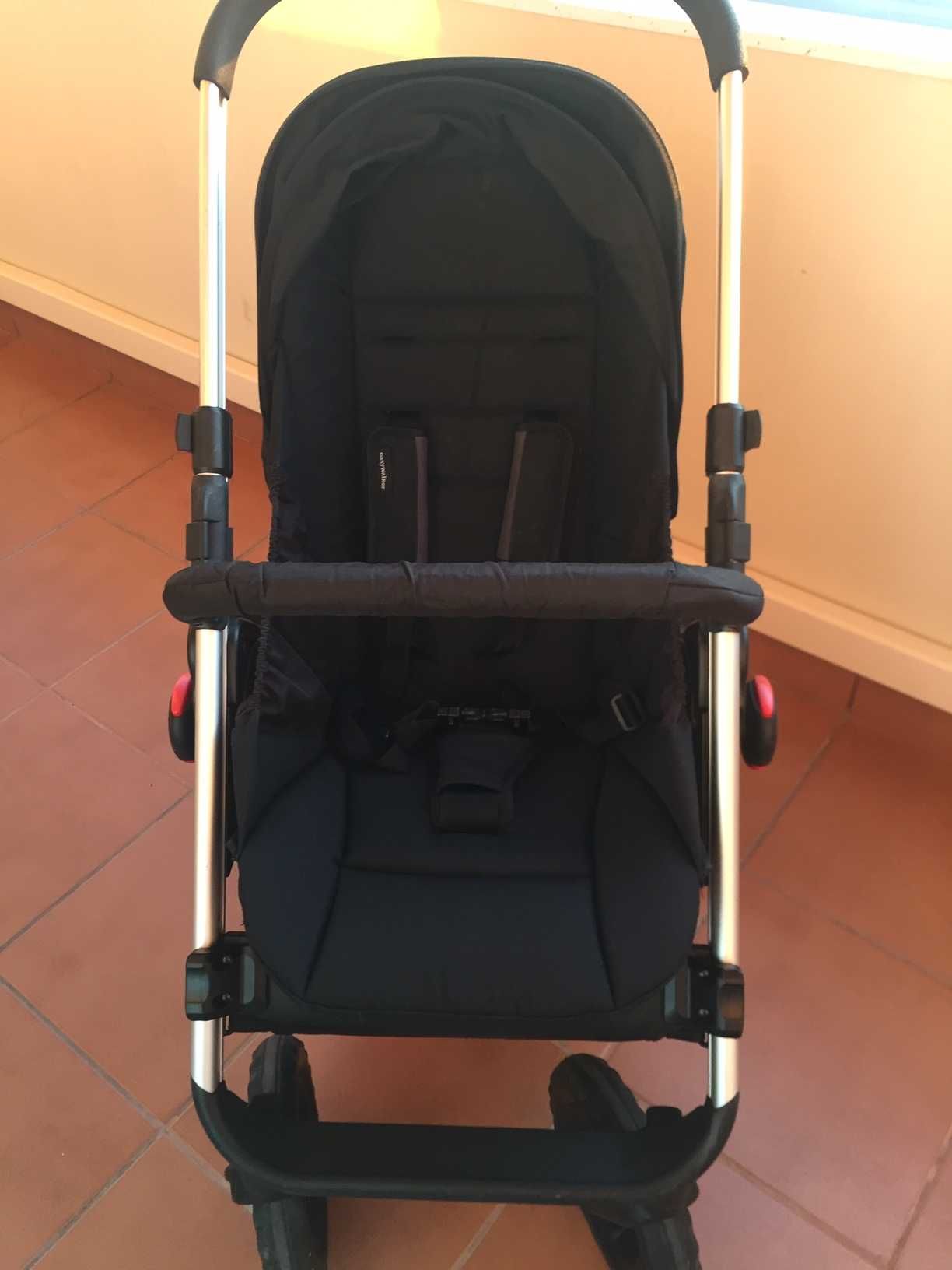 Carrinho Bébé Easy Walker