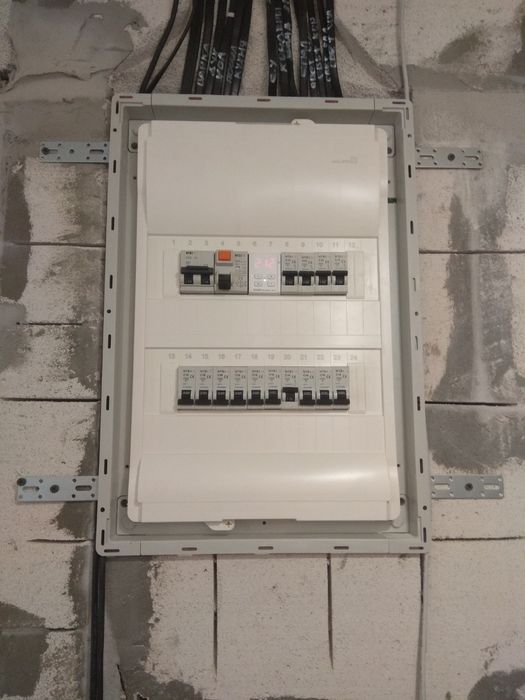 Электрик. Замена проводки, ремонт