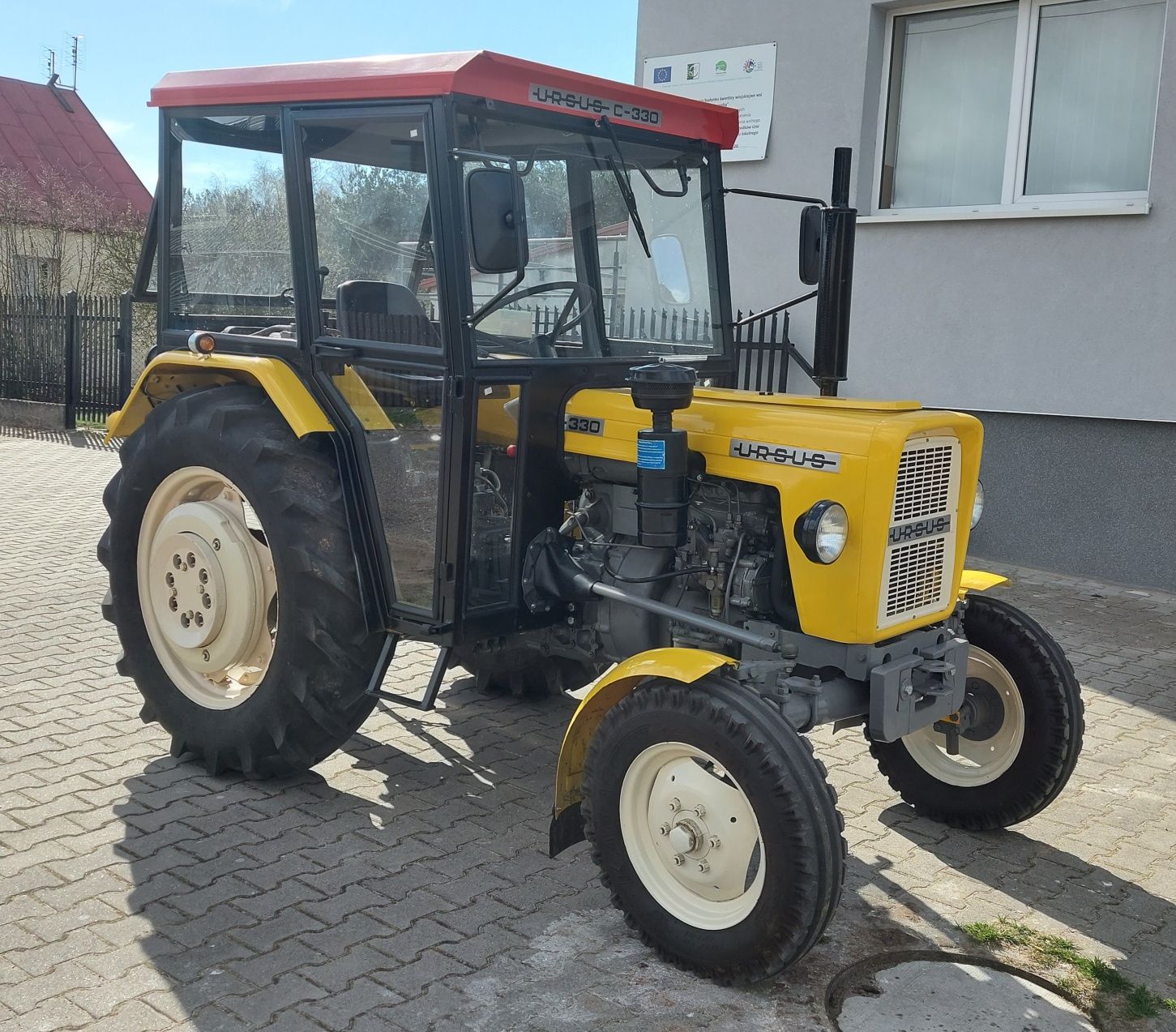 Ursus C330 z kabiną ciągnik traktor c-330