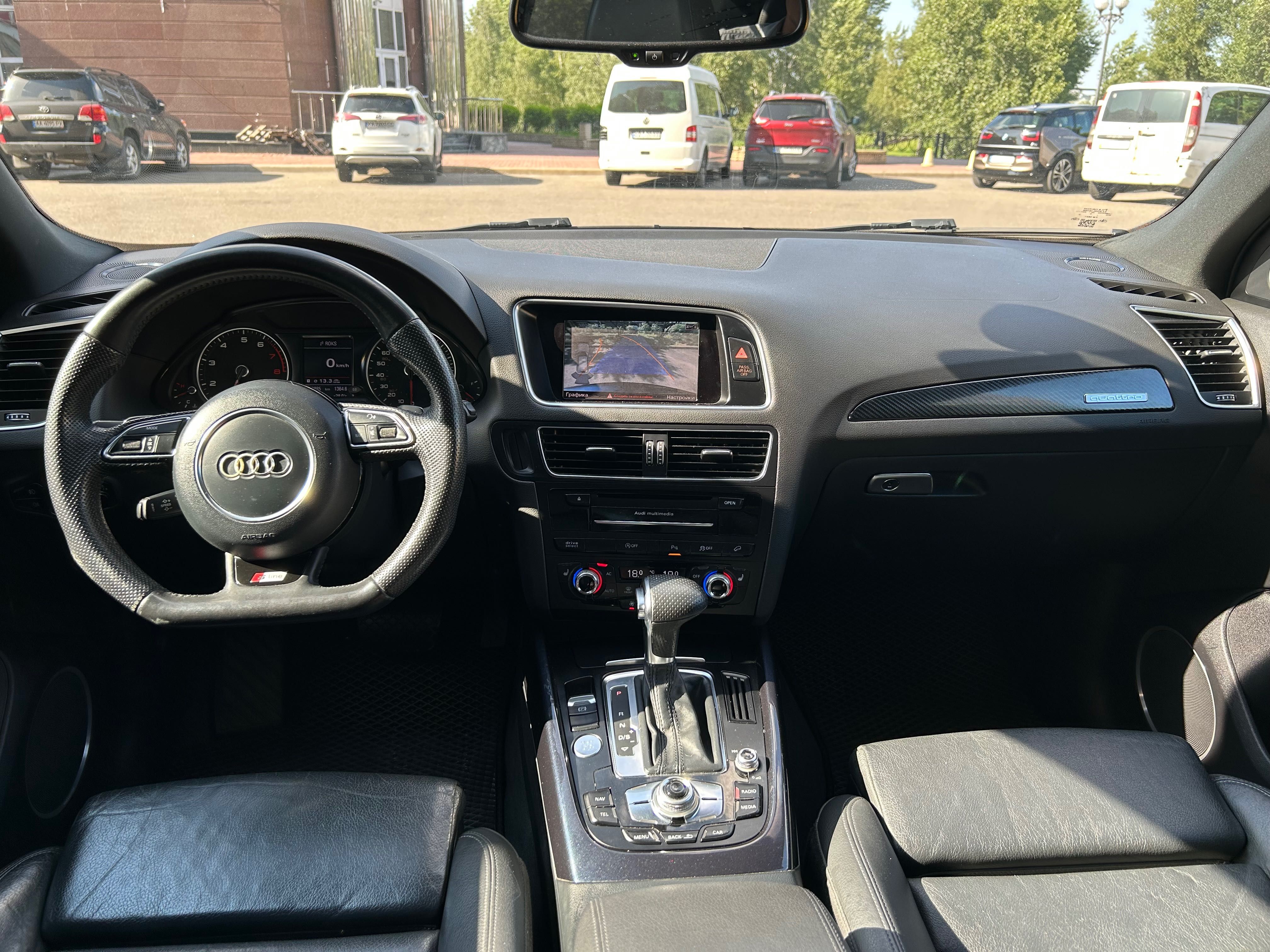 Продам автомобіль Audi Q5 S-line 3.0 2012 року