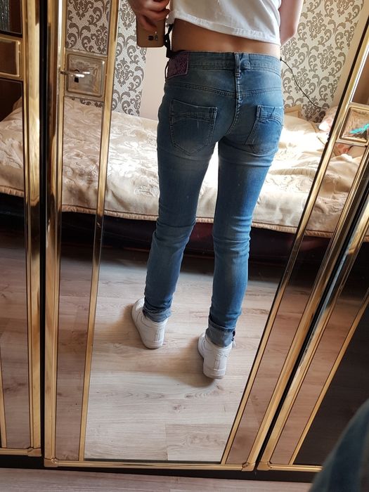 Spodnie rurki jeans