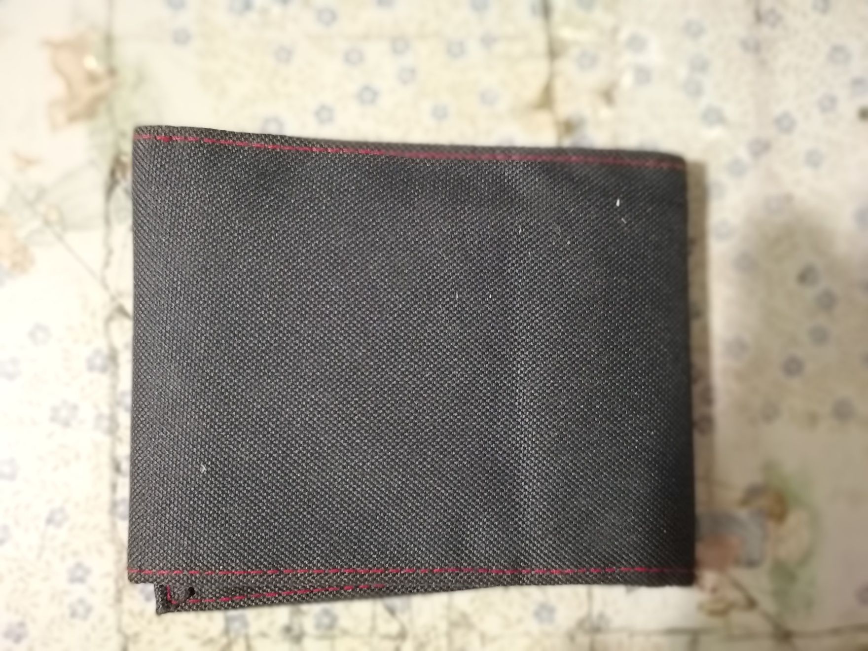 Vendo carteira de Disney bom estado