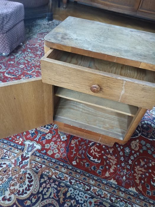 Szafka nocna z drewna stan db.