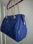 Torebka kuferek chabrowa granatowa Betsey Johnson London na wiosne