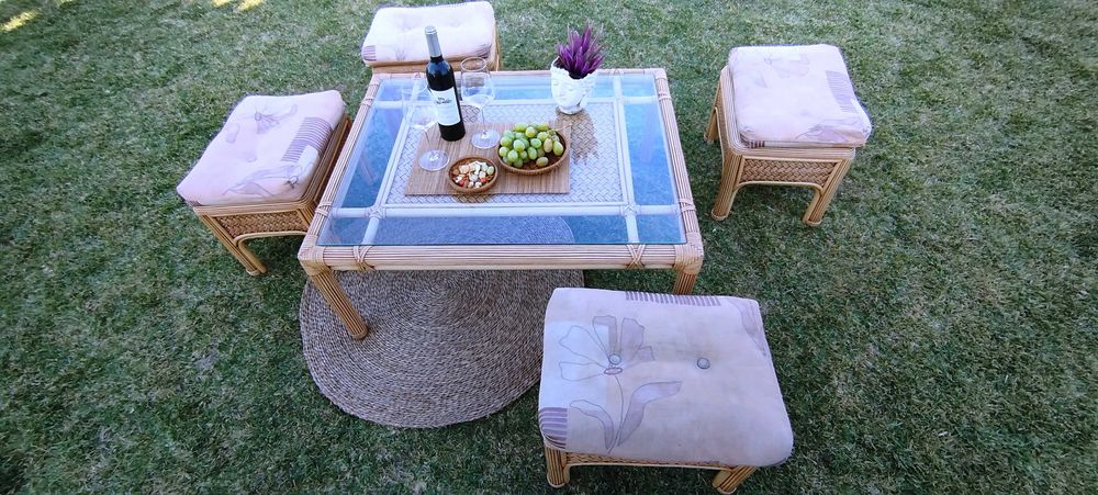 Conjunto Mesinha de estar/jardim c/ 4 bancos