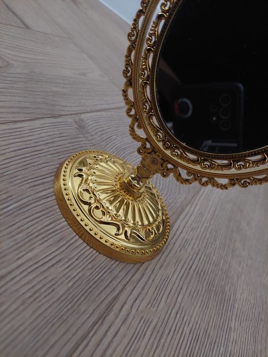 Królewskie lusterko