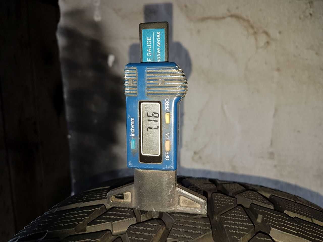 Opona pojedynka zimowa 225/45R17 7mm Nokian WR D4