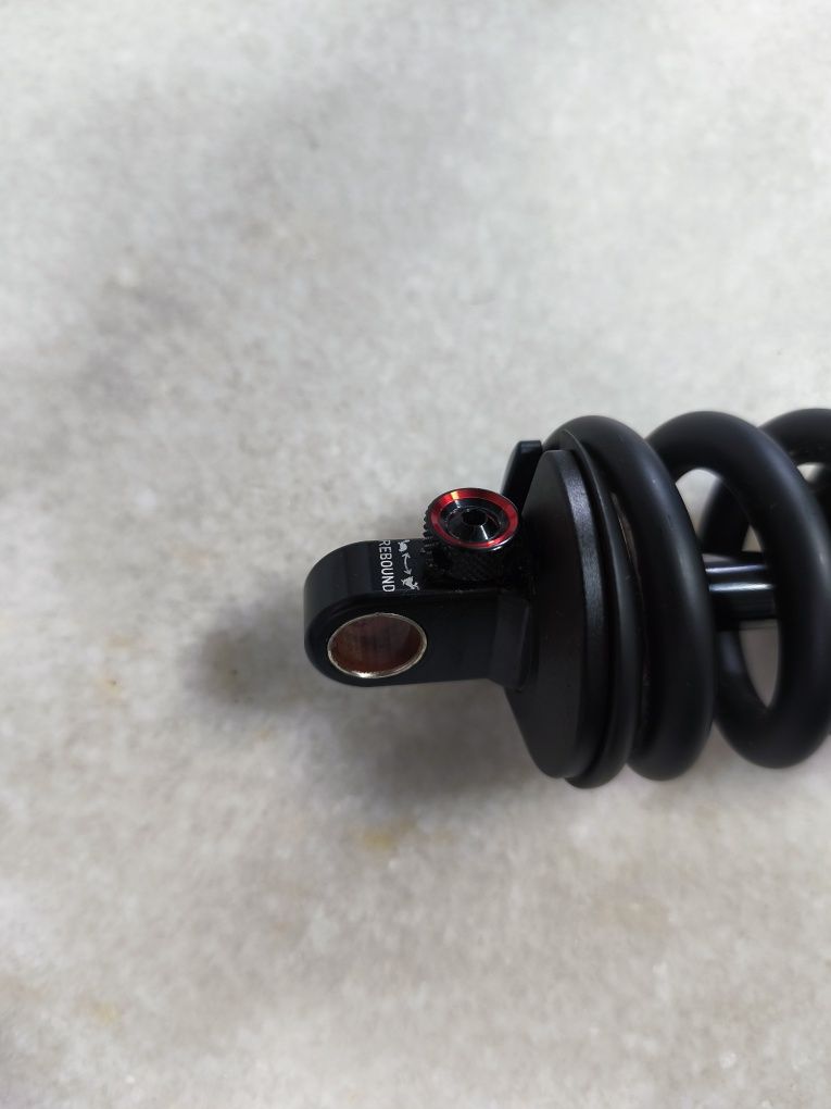Amortecedor Rock Shox DELUXE SELECT COIL