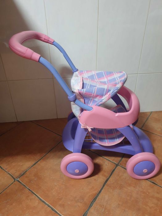 Cadeira carro de bebê para brincar
