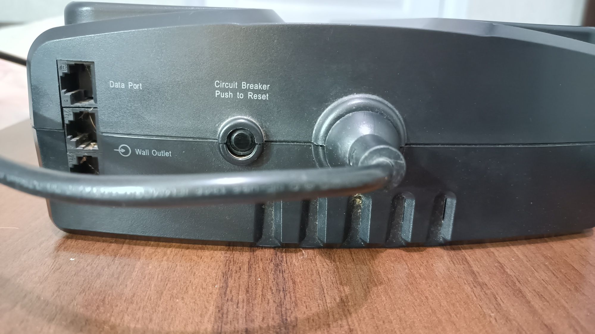 Бесперебойник , стабилизатор, APS  back-ups es700
