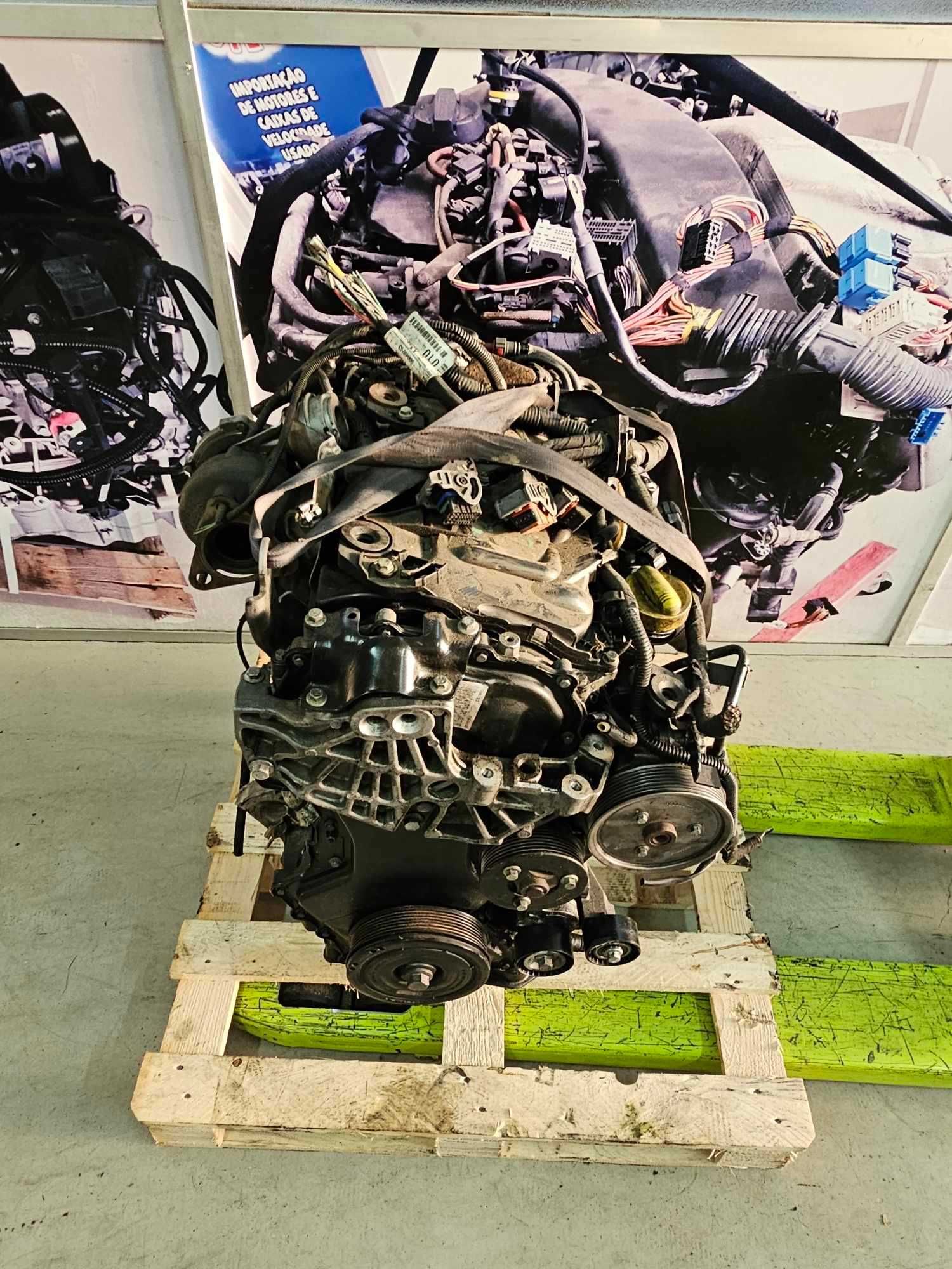 Motor Renault Laguna 2.0 DCI de 150cv ref M9R700