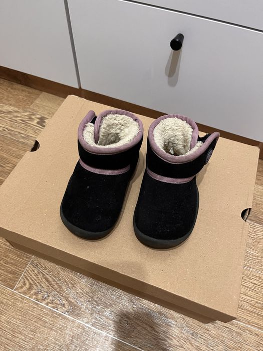 Дитячі зимові уггі