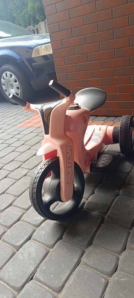 Jeździk elektryczny