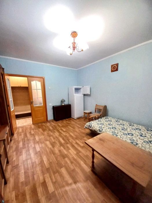 Оренда 3 кім на Жадова