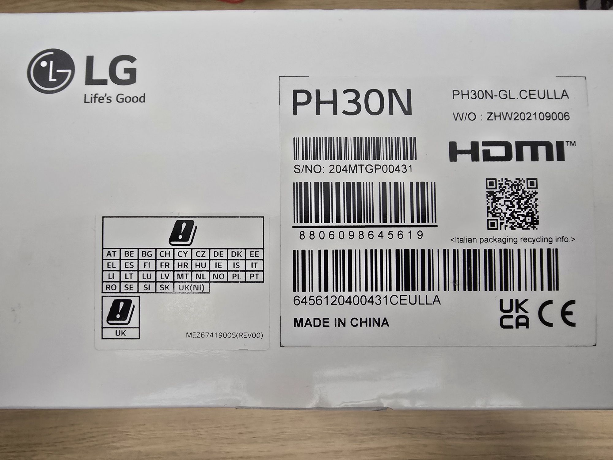 Projetor LG CINEBEAM PH30N Selado