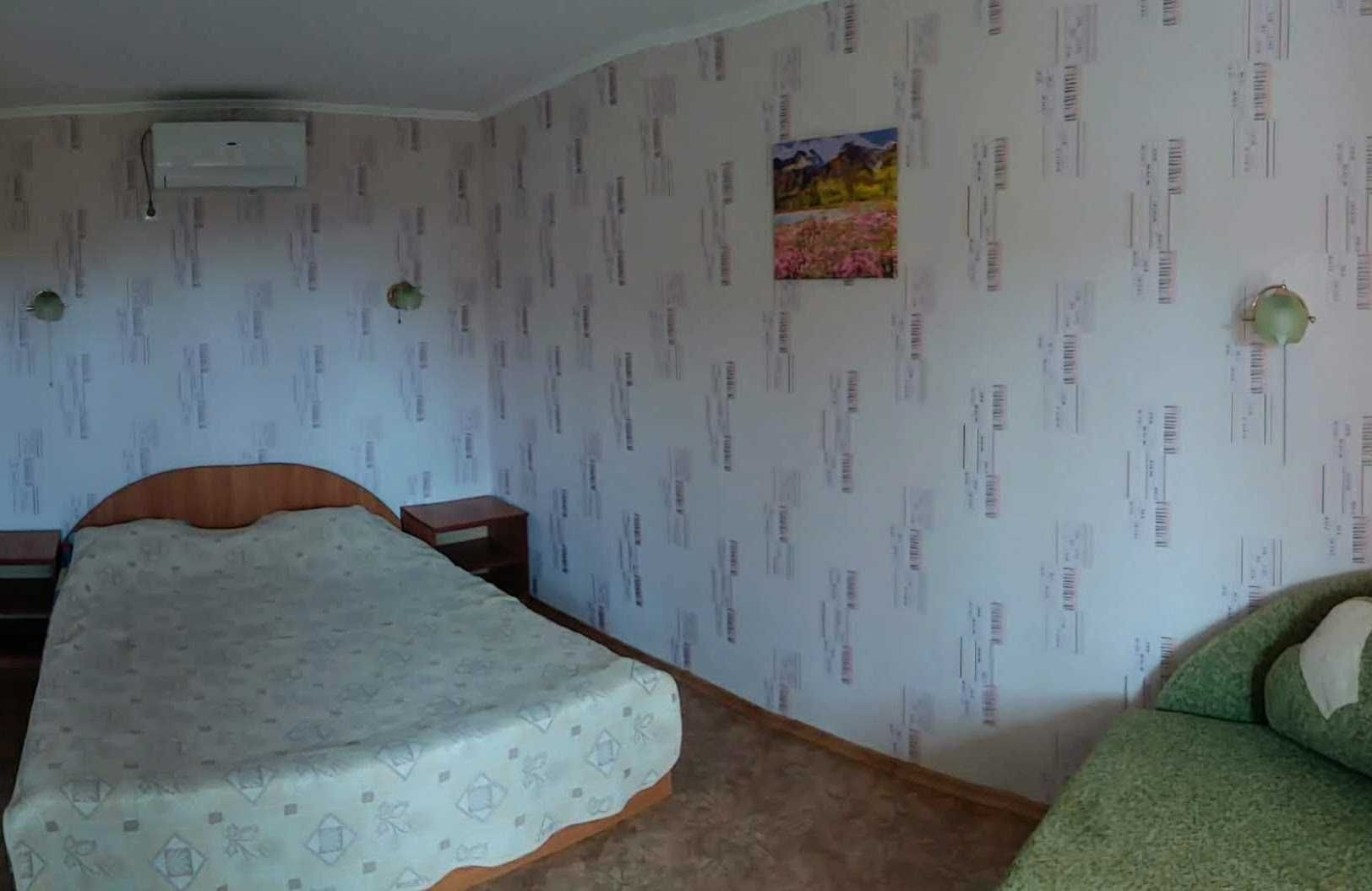 Сдаю двухкомнатный домик на косе, 100м до моря