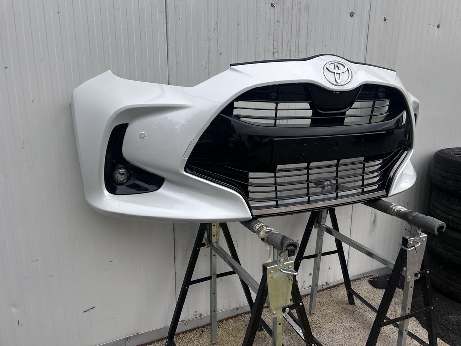 Zderzak Przod Yaris 4 lV w kolor. Igła !