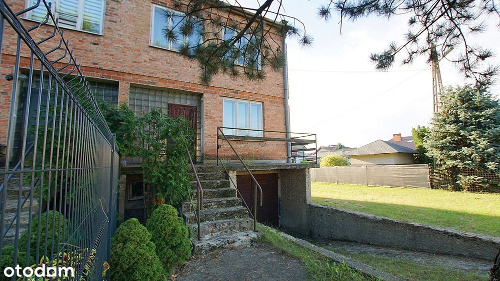 Dom z czerwonej cegły w otulinie Parku Krajobrazow