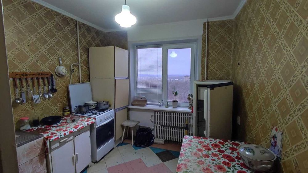 Здається 2х кімнатна квартира в м-ні Артема, простий стан, все є. ЗСУ+