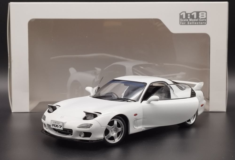 1;18 Solido Mazda RX7 FD3RS PURE White 1999 Solido