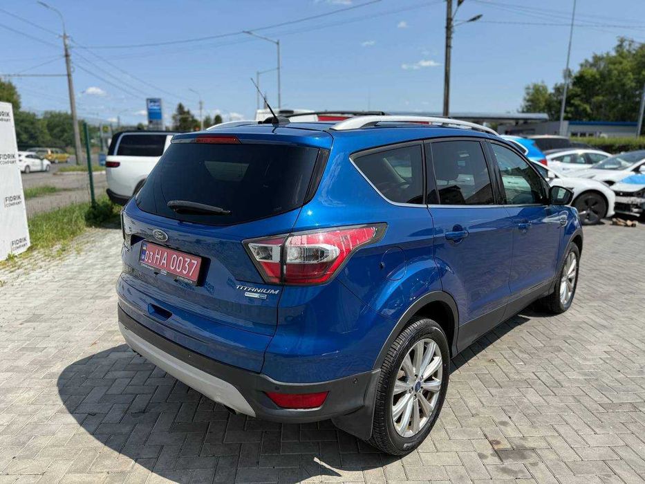 Ford Escape TITANIUM 2017