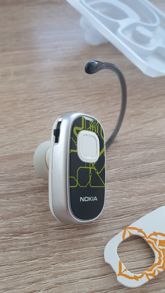 Гарнитура Nokia