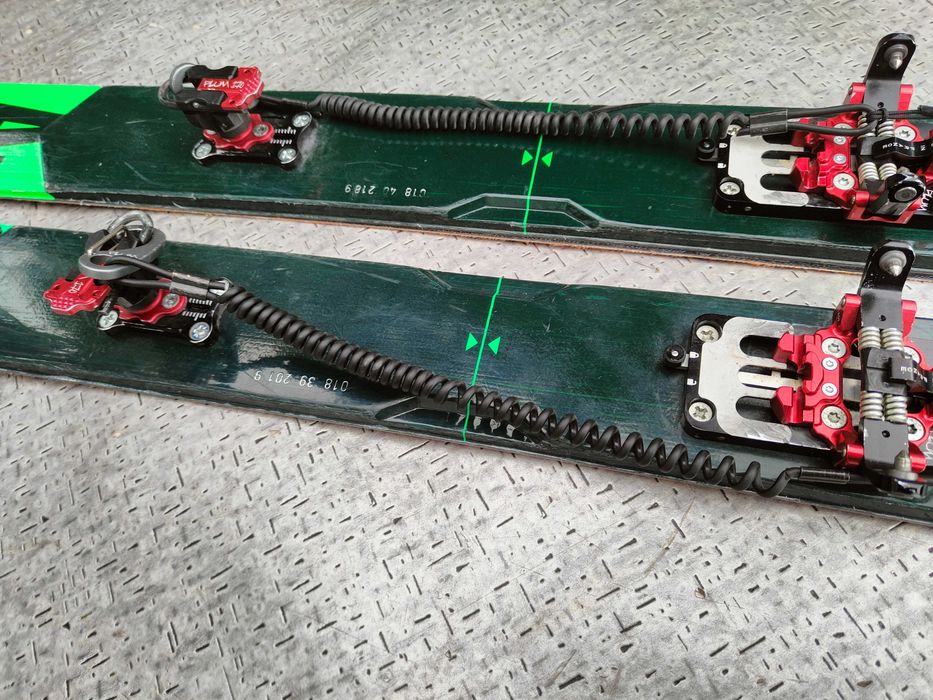 Lekkie skitoury ZAG ADRET 174 cm 10,3kg + Pinowe wiązania PLUM + FOKI