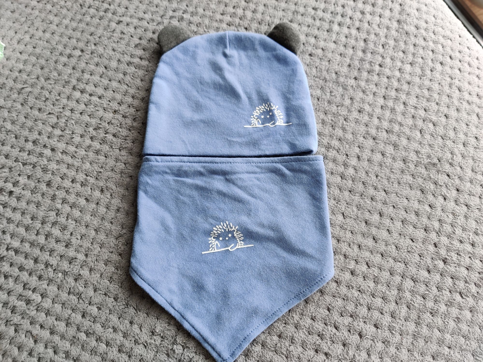 Zestaw komplet czapka czapeczka Apaszka niemowlęca 6-12 msc 16x18 cm