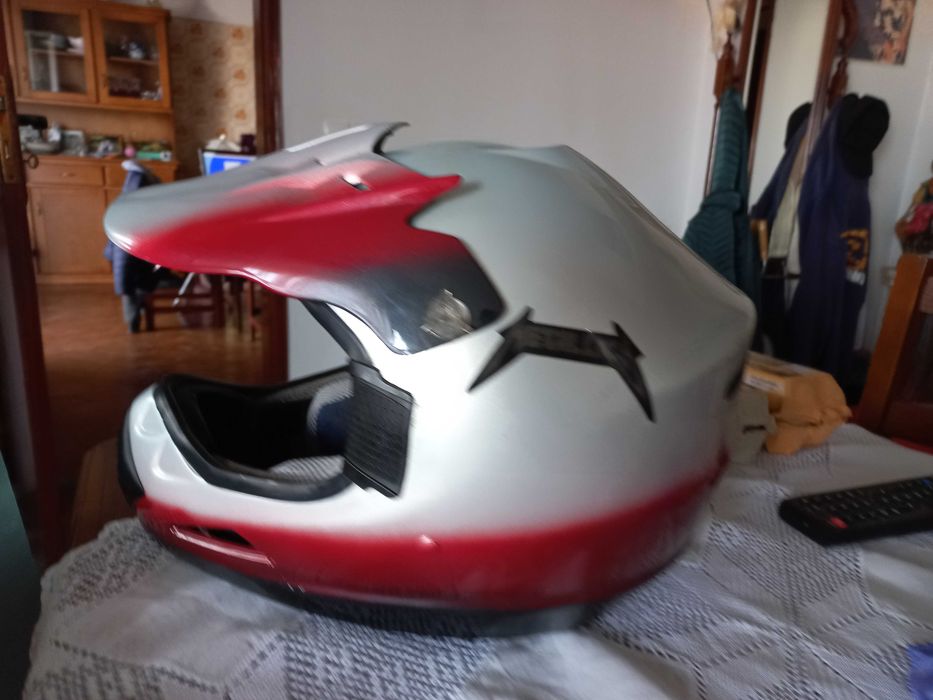 Capacete verm/cinza