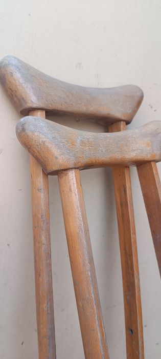 Костыли деревянные