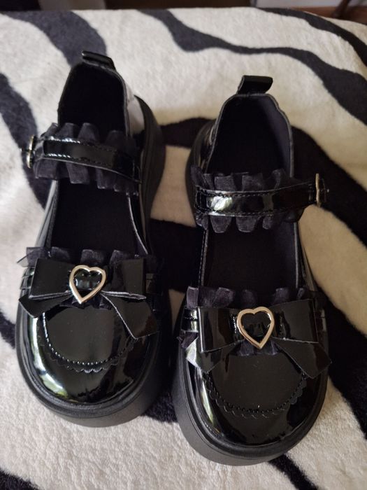 Urocze czarne lolicie buty