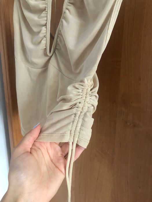 Beżowy top z siateczki, bieliźniany, na cienkich ramiączkach Reserved