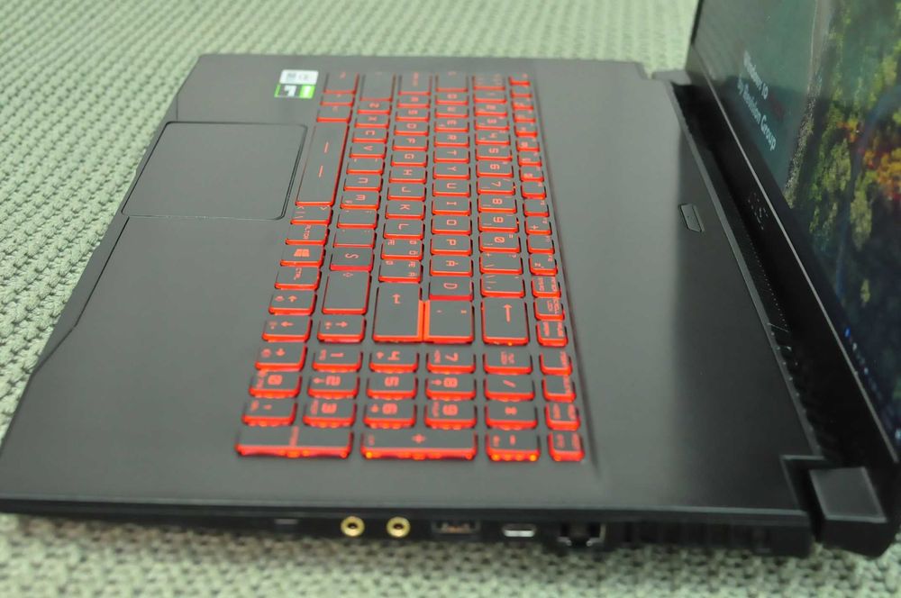 Игровой ноутбук MSI  GF75  ( 144Hz/Core i7/16Gb/SSD 512/GTX 1650-4Gb)