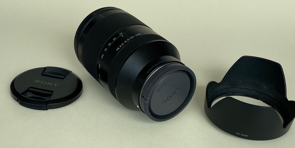 Objetiva Sony FE 24-240mm F3.5-6.3 OSS