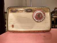Grundig Party-Boy 200 - rádio de 1961 a funcionar