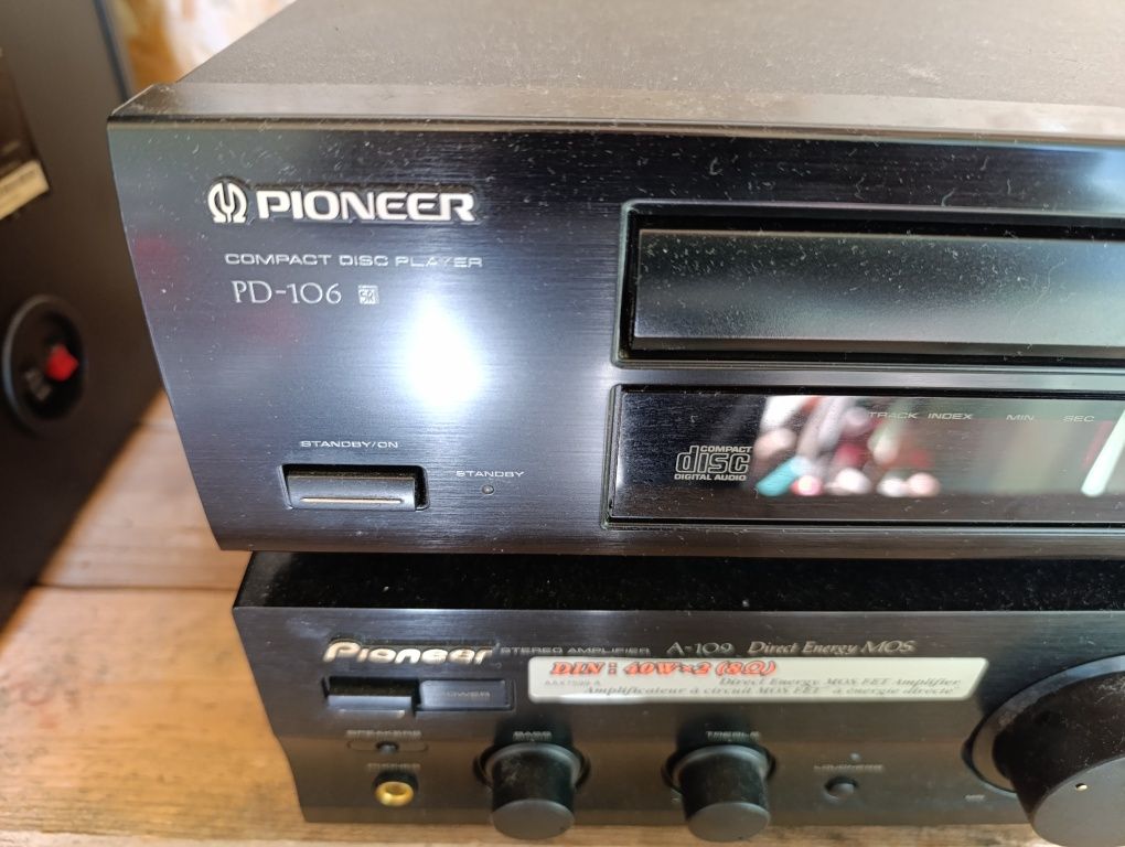 Pioneer CD amplituner