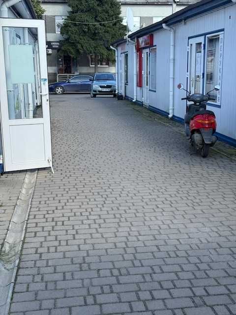 Продам ринок та магазини з орендарями