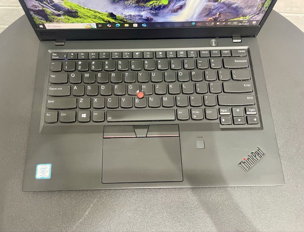 Надлегкий Lenovo ThinkPad X1 Carbon 6 i7-8650U 16RAM 256SSD FHD TOUCH