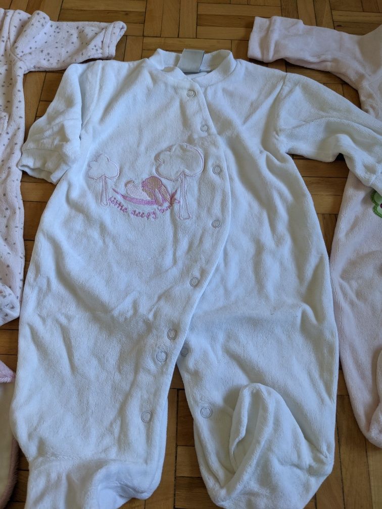 Śpioszki welurowe 62 i 68 cm